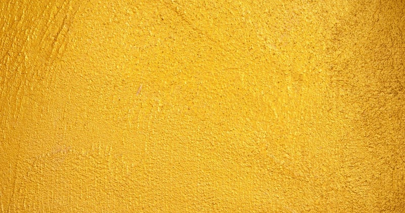 Posologie et application d’un primaire d’accrochage pour béton brut : le guide